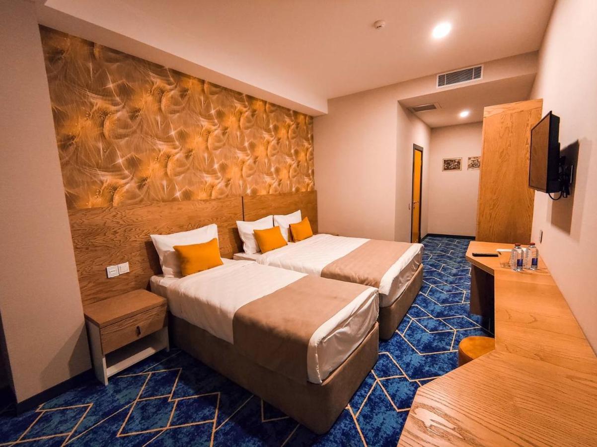Porto Hotel Baku Exteriör bild
