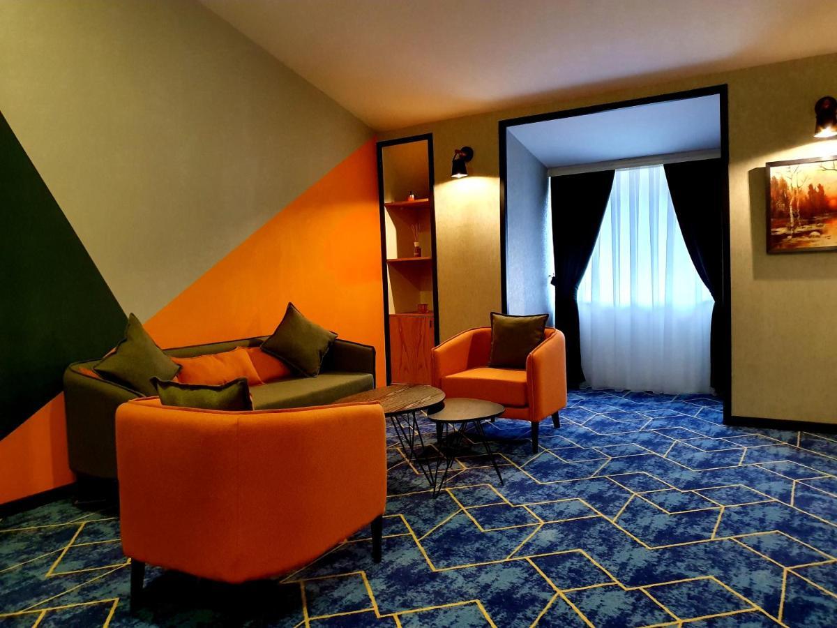Porto Hotel Baku Exteriör bild